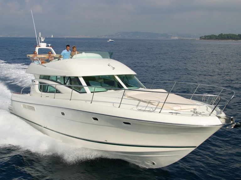 Motorboat to hire Cagliari at the best price
