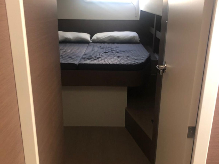 Charter a Bali Bali 4.6 in Sandy Ground on Samboat