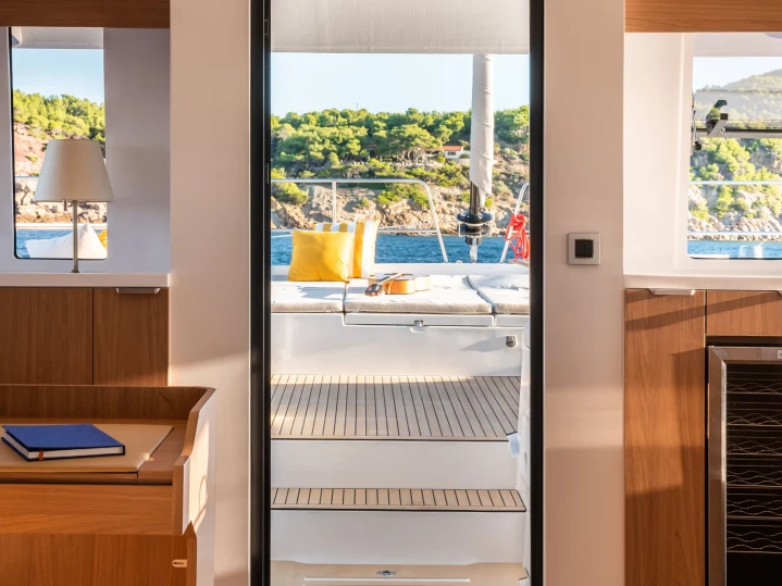Bali Bali 5.8 charter bareboat or skippered in  Sandy Ground