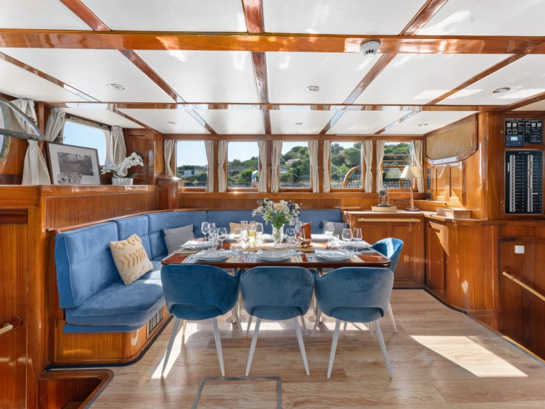 Yacht charter Split -  Gulet Smart Spirit on SamBoat