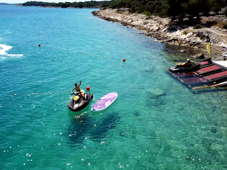 Jet ski to hire Jezera at the best price