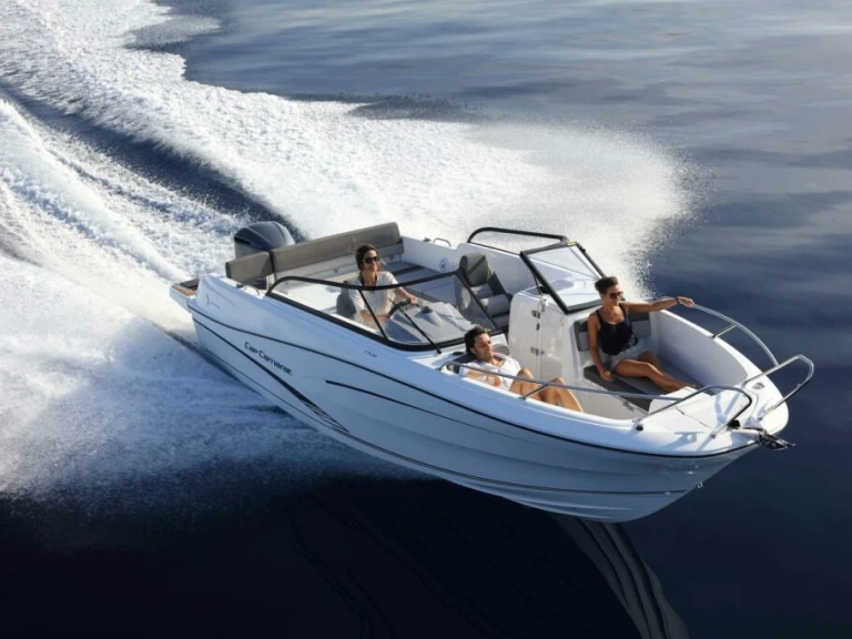 Motorboat to hire Sciez at the best price