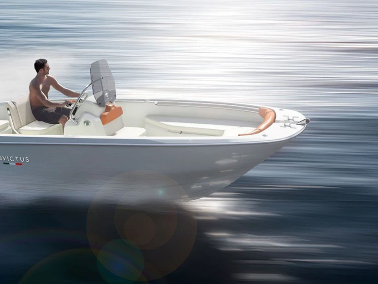 Motorboat to hire Fornells at the best price