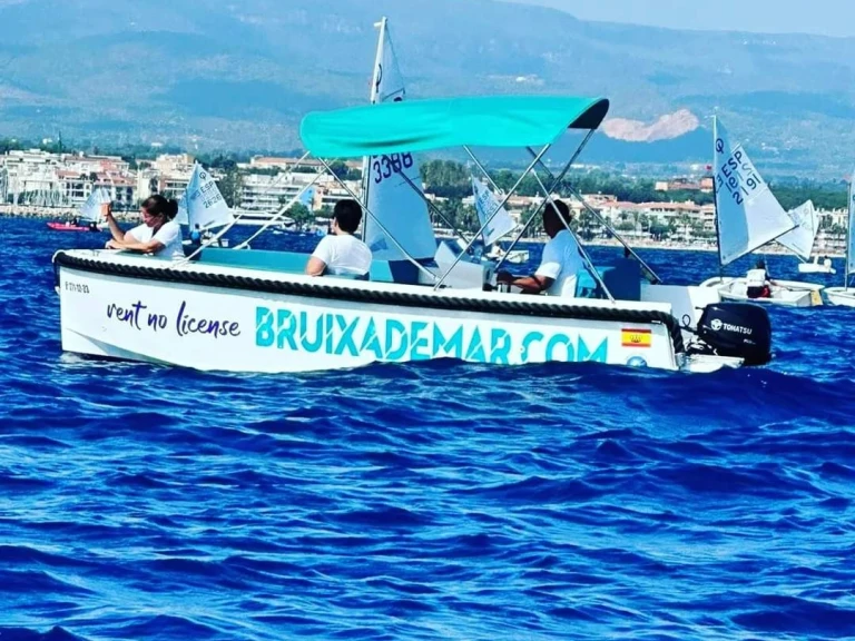 Charter a TIFON Open 500 Classic in Cambrils on Samboat