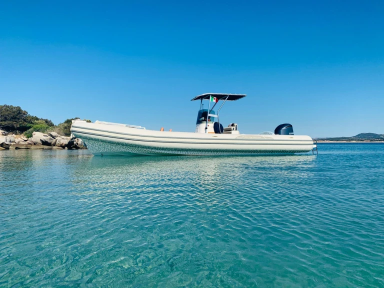 Yacht hire Palau cheap Tempest 900