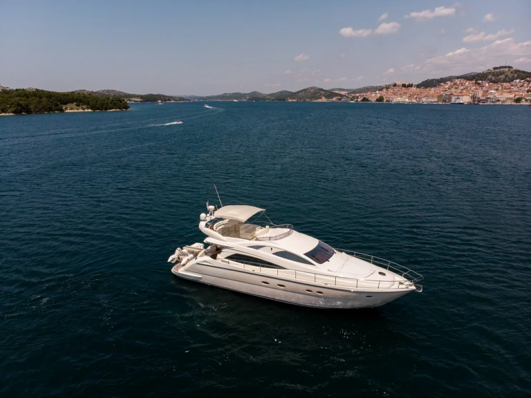 Luxury Yacht hire in Podstrana - Aicon Aicon 56