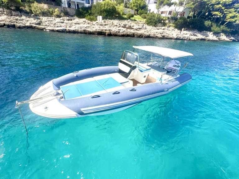 Yacht charter Marina De Cala D'Or - Searide 690 on SamBoat