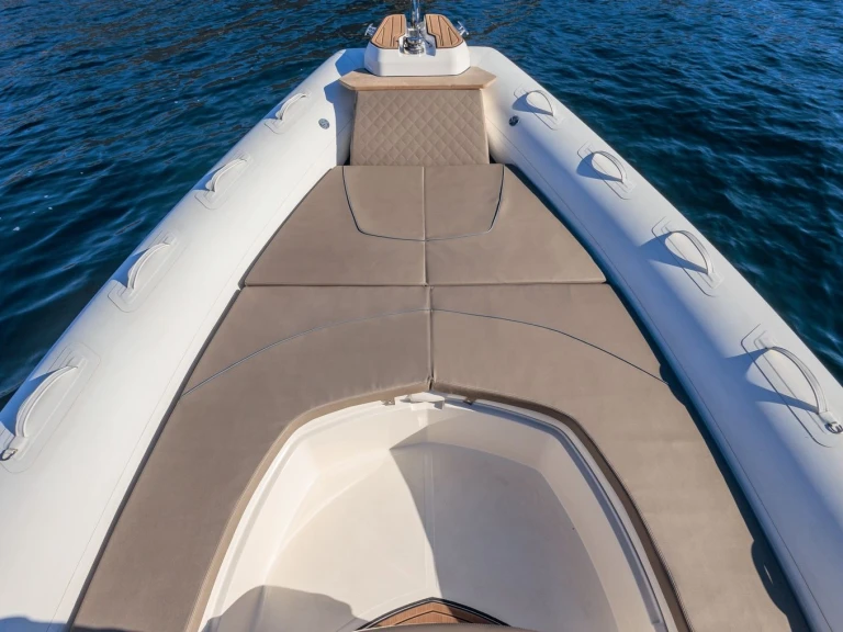 Yacht hire Ajaccio cheap 308