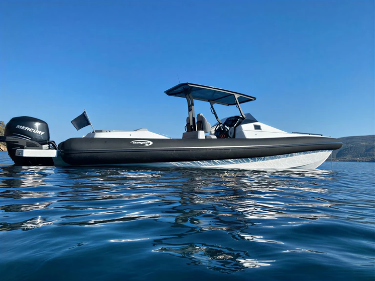 Yacht charter Charakas - Seafighter Cabin 36 on SamBoat