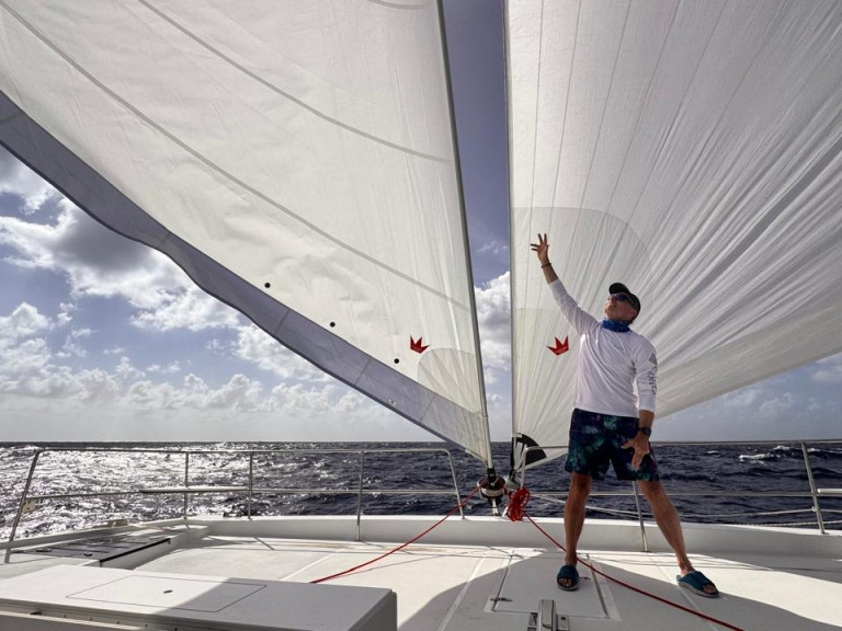 Yacht hire Road Town cheap Bali 5.4