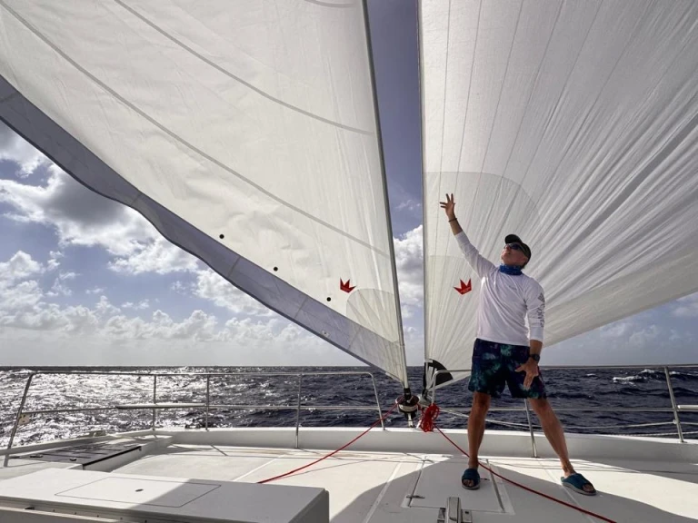 Yacht hire Road Town cheap Bali 5.4