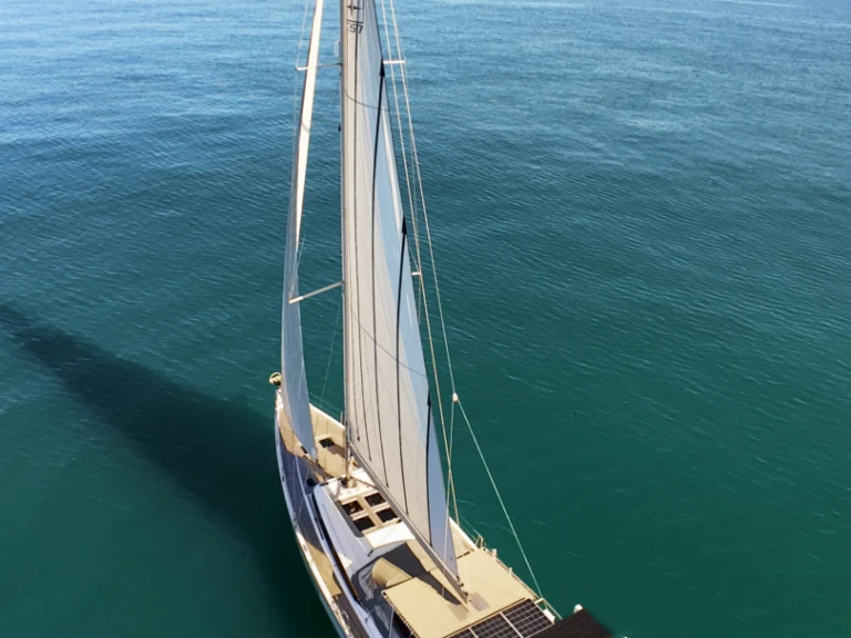 Yacht hire Olbia cheap Bavaria C57