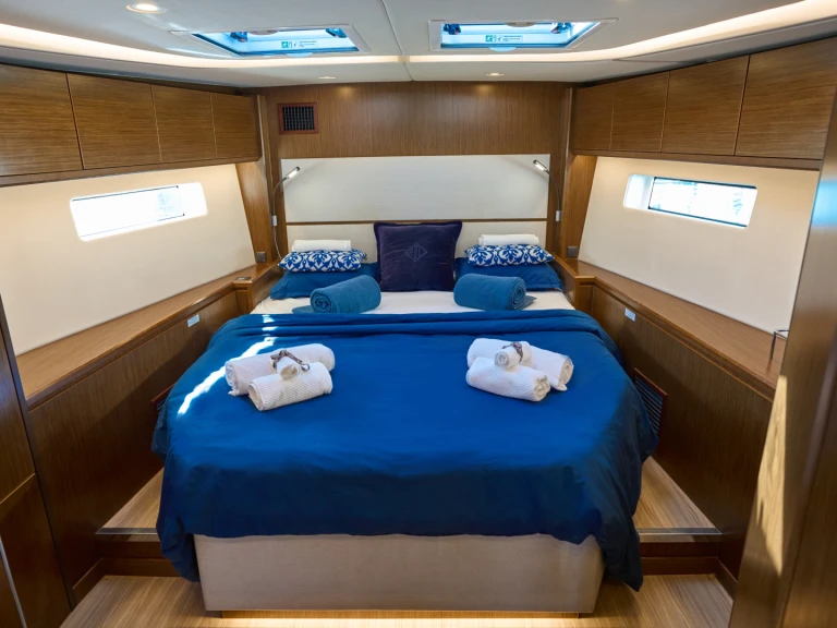 Yacht charter Olbia - Bavaria Bavaria C57 on SamBoat