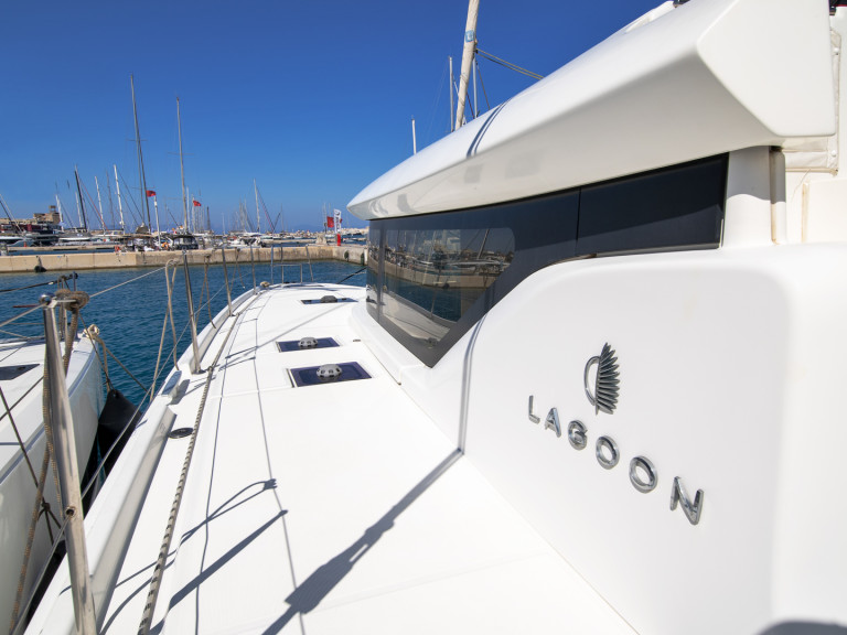 Catamaran to hire Rhodes (City) at the best price