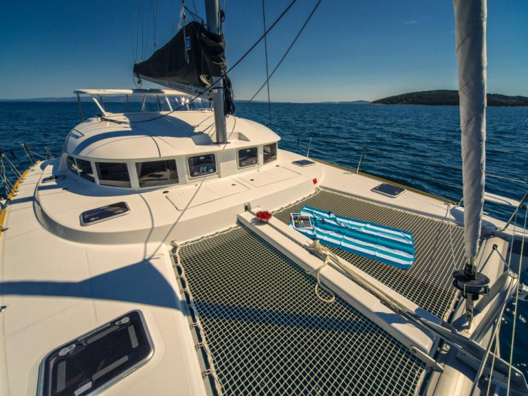 Catamaran hire in Biograd na Moru - Lagoon Lagoon 380