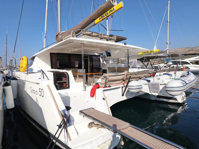 Hire Catamaran with or without skipper Fountaine Pajot Rogoznica