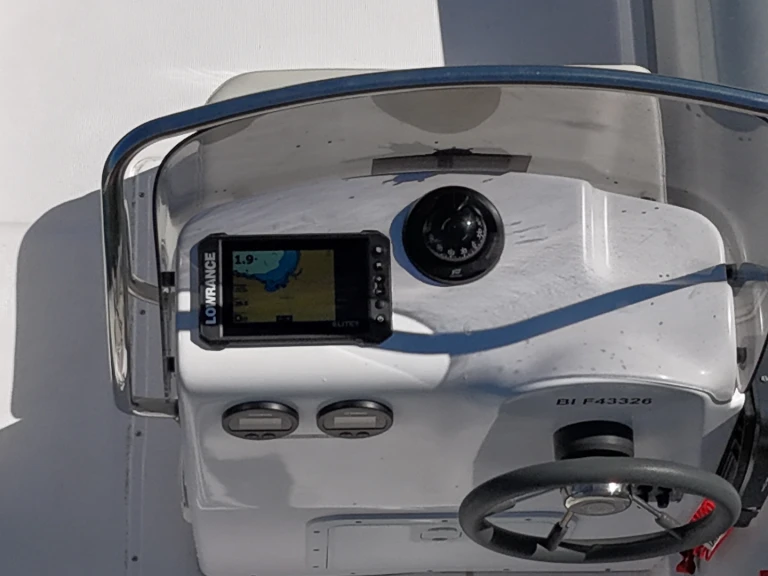 Hire RIB with or without skipper Capelli Galéria