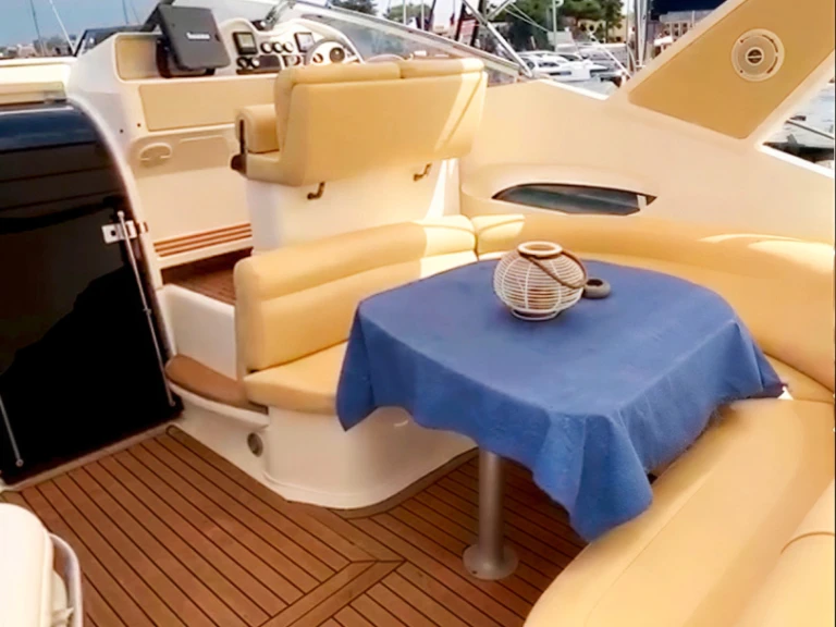 Yacht hire Marsala cheap 47 cruiser 