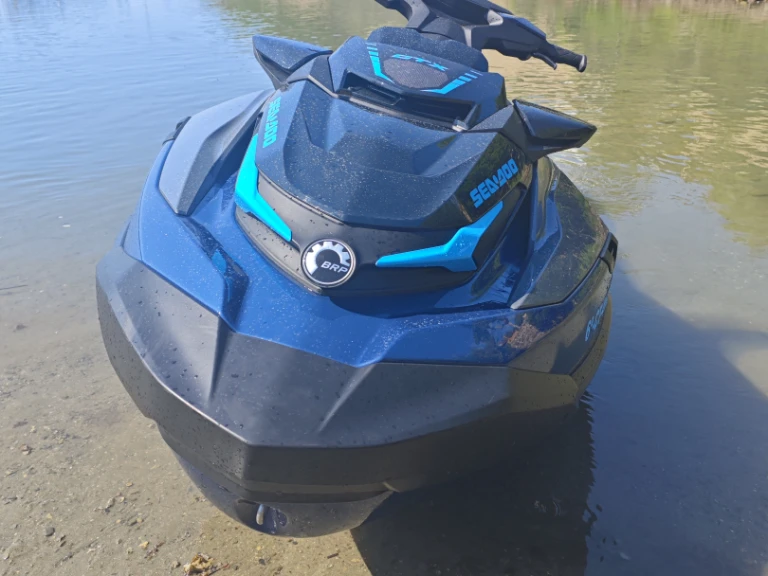 Charter a Sea-Doo GTX 170 in Mahón on Samboat