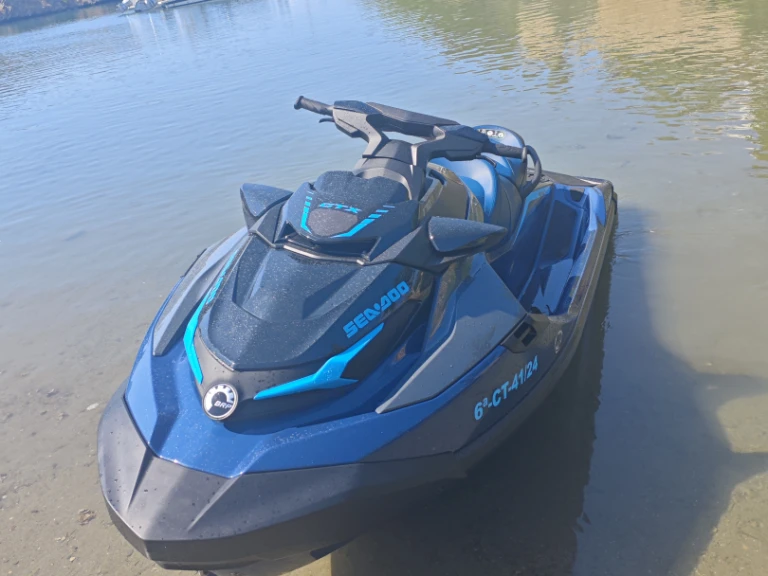 Hire Jet ski with or without skipper Sea-Doo Mahón