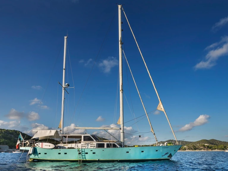 Charter a Bordogna-Pacifico Bordogna Pacifico 77 in Sant Antoni de Portmany on Samboat