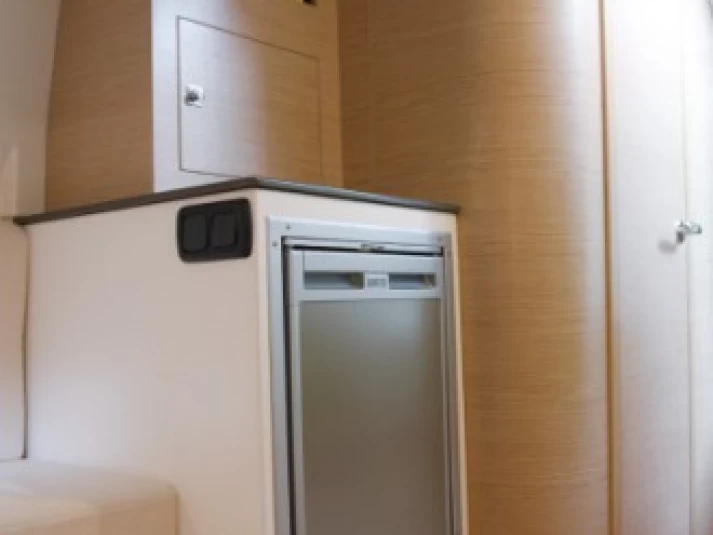 Hire RIB Capelli with a boat licence