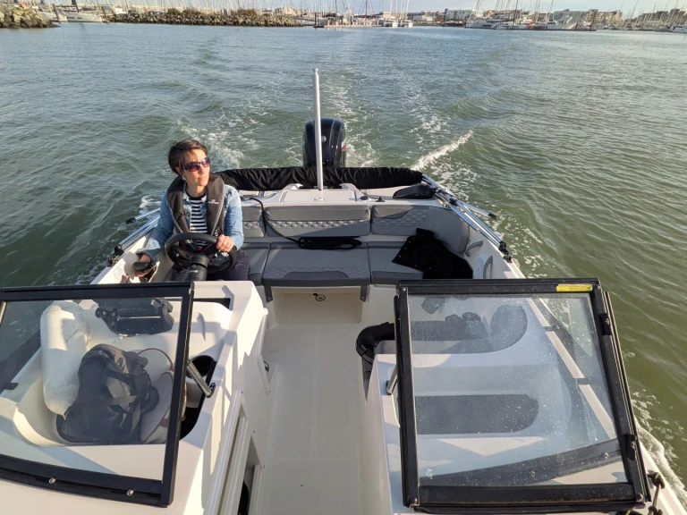 Motorboat to hire La Rochelle at the best price