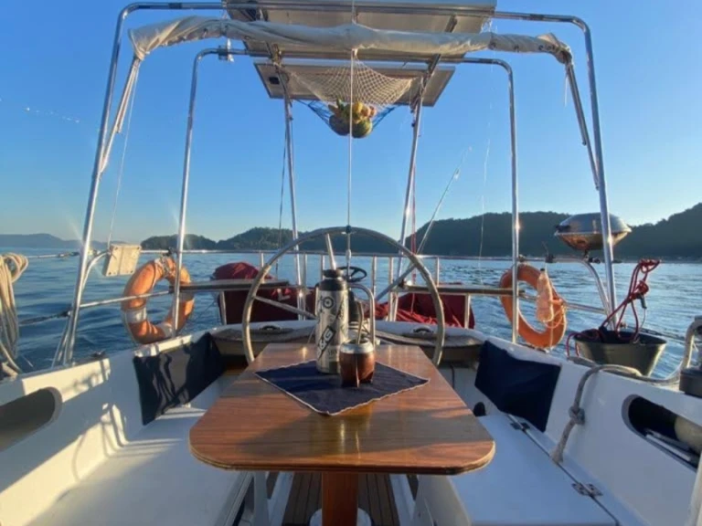 Yacht charter Baie de Grande-Case - Custom Made Peterson 34  on SamBoat