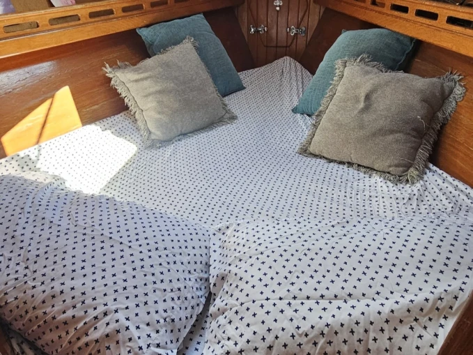 Sailboat hire in Baie de Grande-Case - Custom Made Peterson 34 