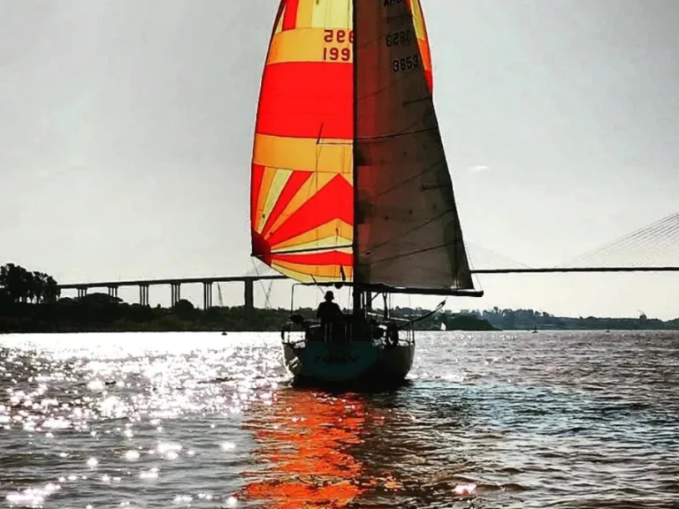 Hire Sailboat Custom Made with a boat licence