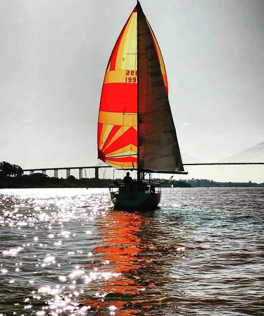 Hire Sailboat Custom Made with a boat licence