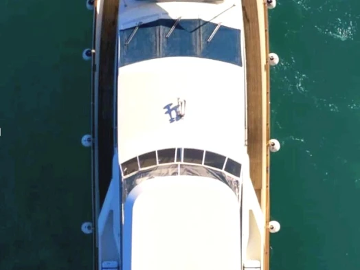 Hire a Versilcraft Falcon80 Amalfi Coast