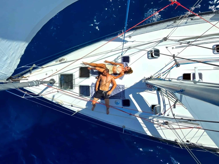 Hire Sailboat with or without skipper Jeanneau Port Denarau Marina