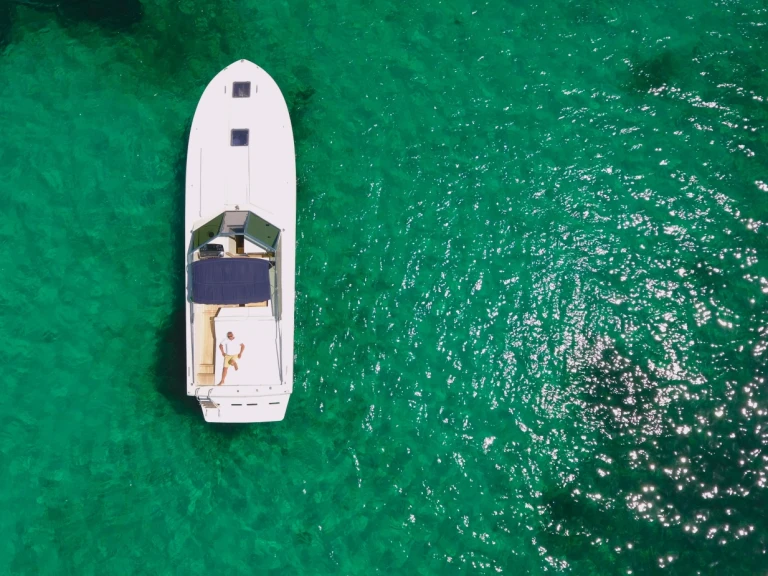 Motorboat to hire Porto Rotondo at the best price