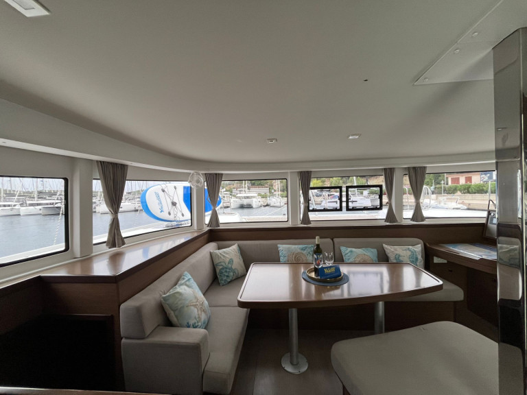 Charter a Lagoon Lagoon 42 in Šibenik on Samboat