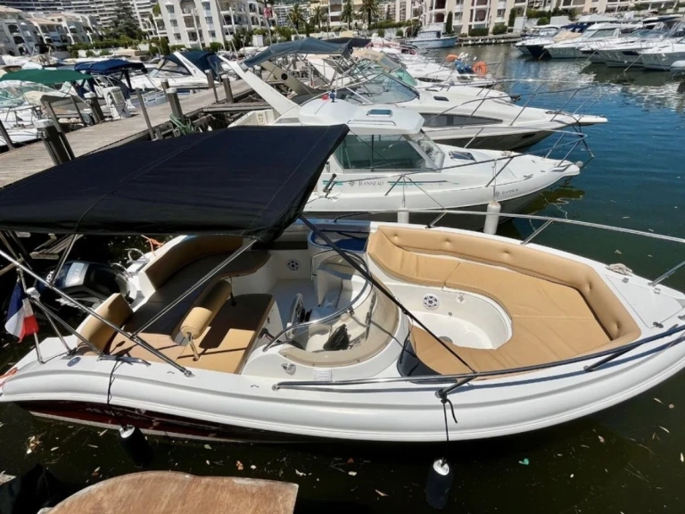 Hire Motorboat with or without skipper Cantiere Nautico Trimarchi Carnon-Plage