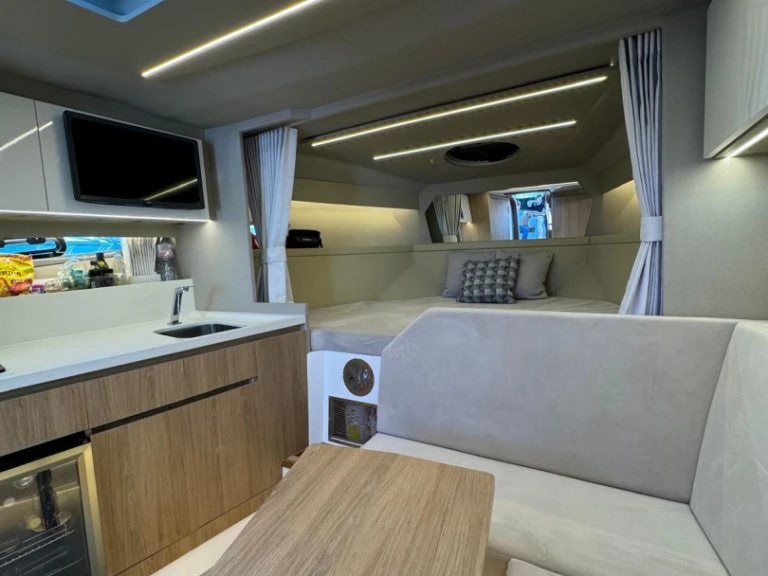 Yacht charter Ibiza Town - NX Boats 400 on SamBoat