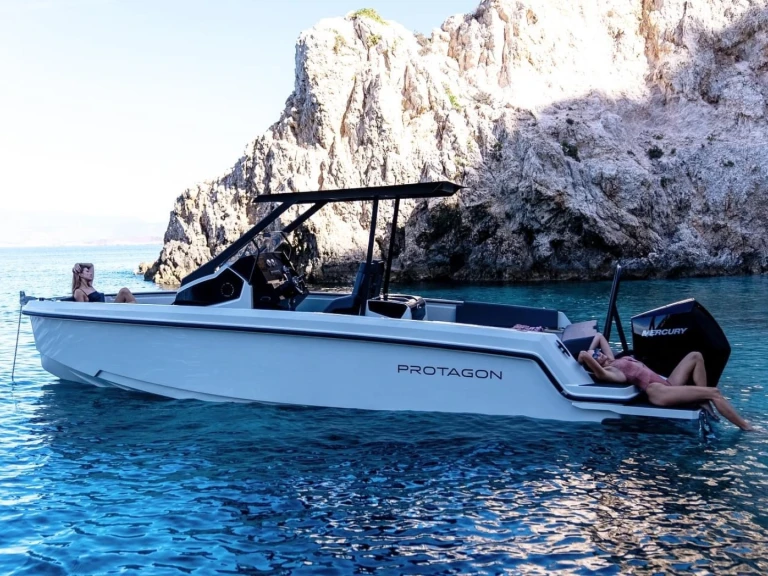 Motorboat hire in Zakynthos - Protagon Space 25
