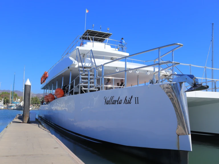 Catamaran to hire Puerto Vallarta at the best price