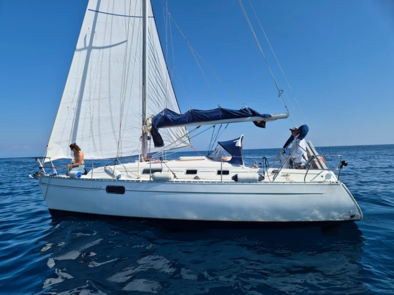 Hire Sailboat with or without skipper Bénéteau Andora