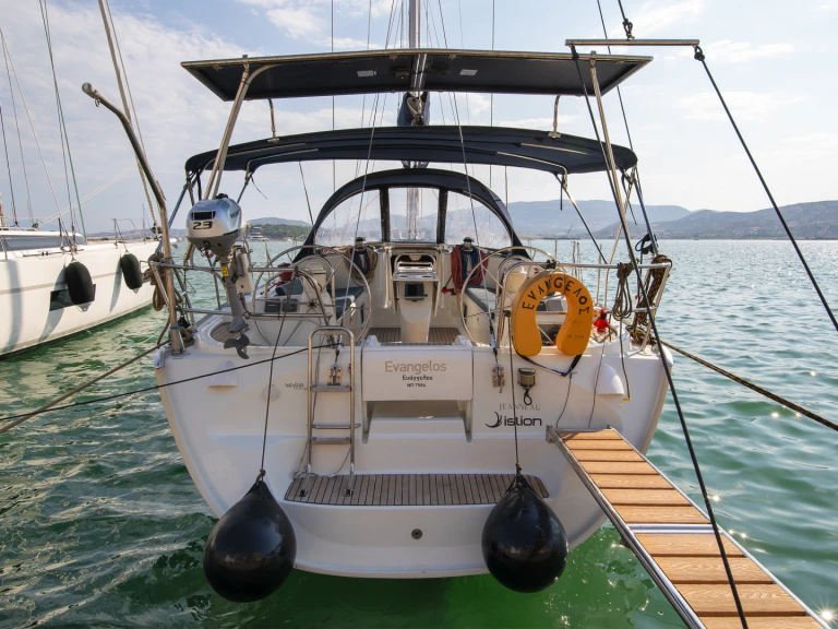 Yacht charter Deme of Volos - Jeanneau Sun Odyssey 43 on SamBoat
