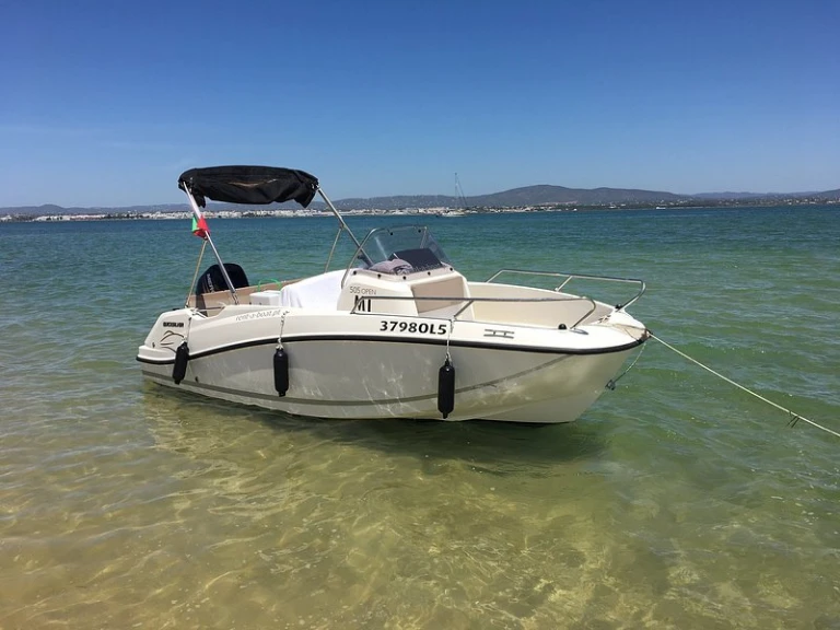 Hire a Quicksilver Activ 505 Open Olhão