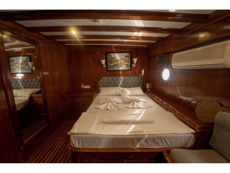 Sailboat to hire Fethiye at the best price