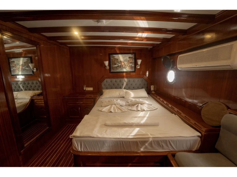 Sailboat to hire Fethiye at the best price