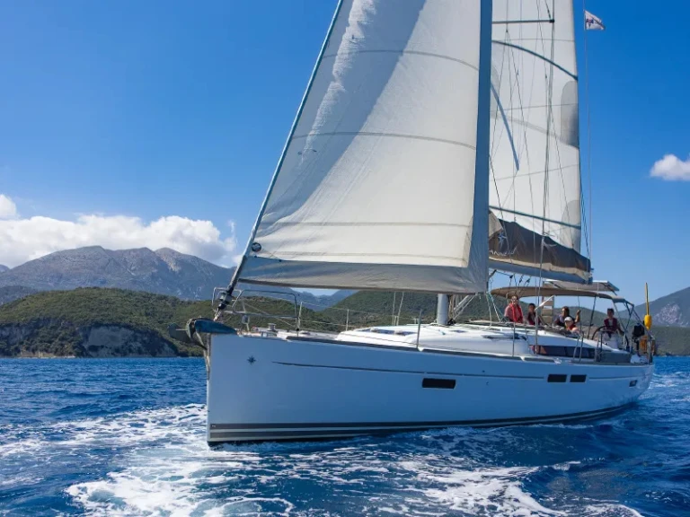 Yacht hire Nikiána cheap Sun Odyssey 469