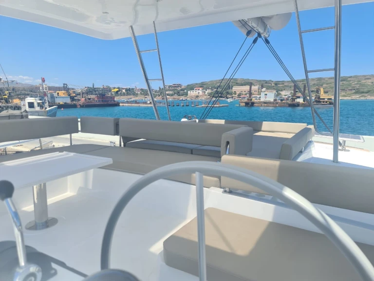 Catamaran hire in Lávrio - Bali Bali 4.6