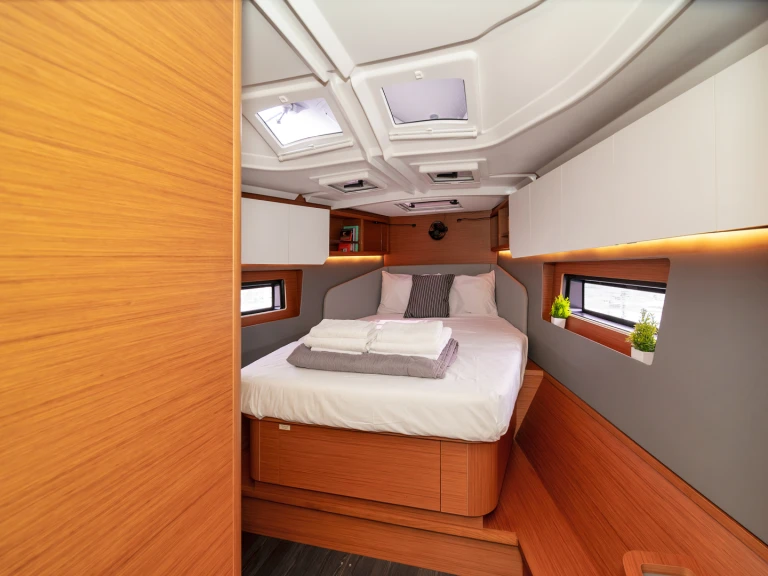 Yacht charter Alimos - Dufour Dufour 41 on SamBoat