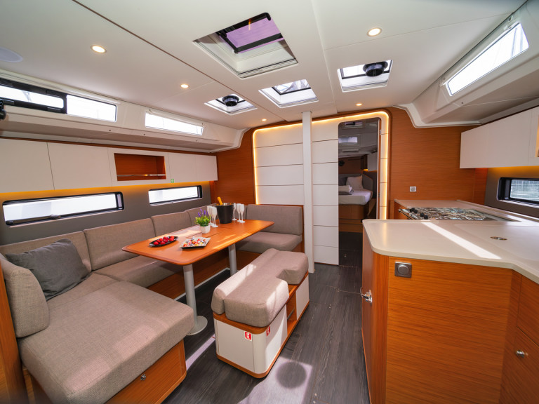 Hire a Dufour Dufour 41 Alimos