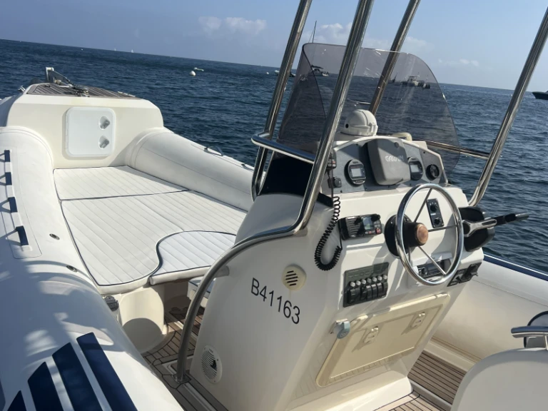 RIB hire in Saint-Tropez - Nuova Jolly King 750