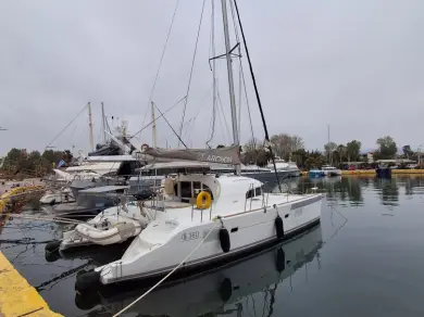 Yacht hire Paros Port cheap 410